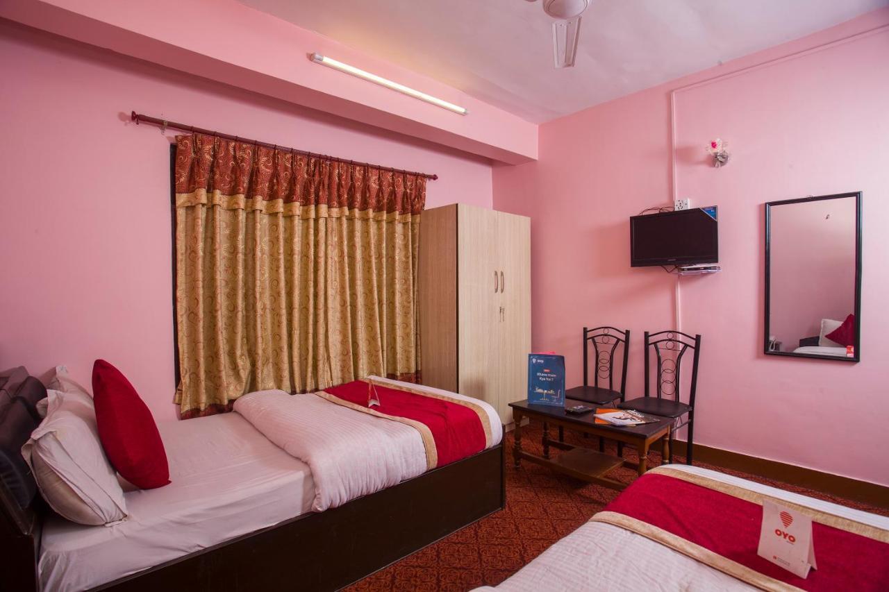 Oyo 161 Ram Janaki Hotel Kathmandu Exterior foto